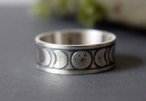 Moon phases, nocturnal star ring in sterling silver