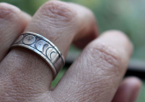 Moon phases, nocturnal star ring in sterling silver