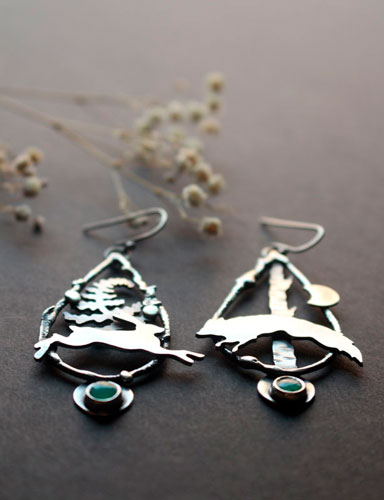 Moonlight race, hare and fox earrings in silver and chrysoprase