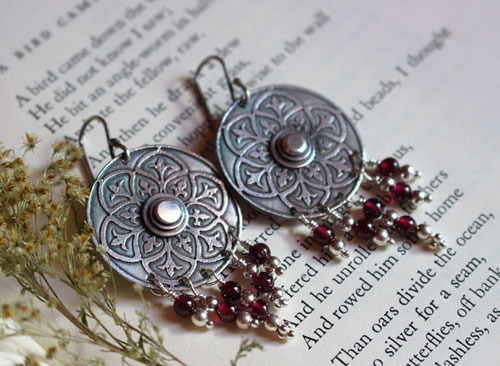 Murmur of the shield, medieval earrings in sterling silver and garnets