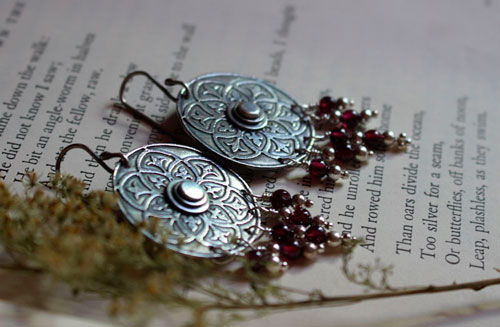 Murmur of the shield, medieval earrings in sterling silver and garnets