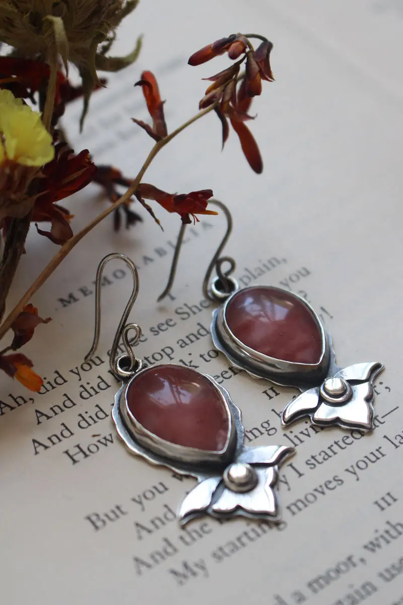 Oriental lily, flower earrings in silver and strawberry quartz