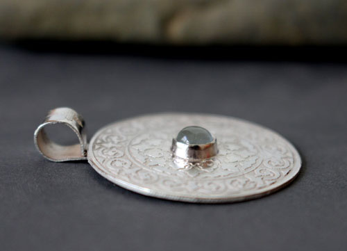 Odeline, medieval shield pendant in sterling silver and aquamarine