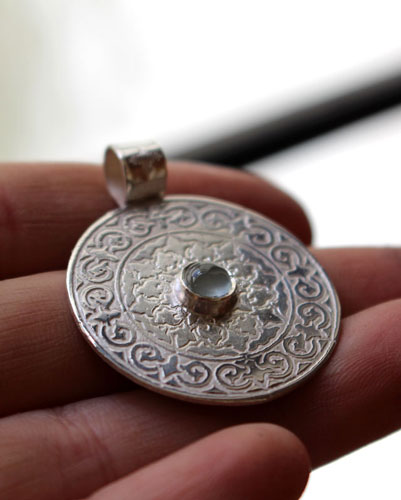 Odeline, medieval shield pendant in sterling silver and aquamarine