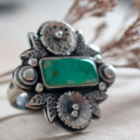 Oriental lotus, flower ring in sterling silver and chrysoprase