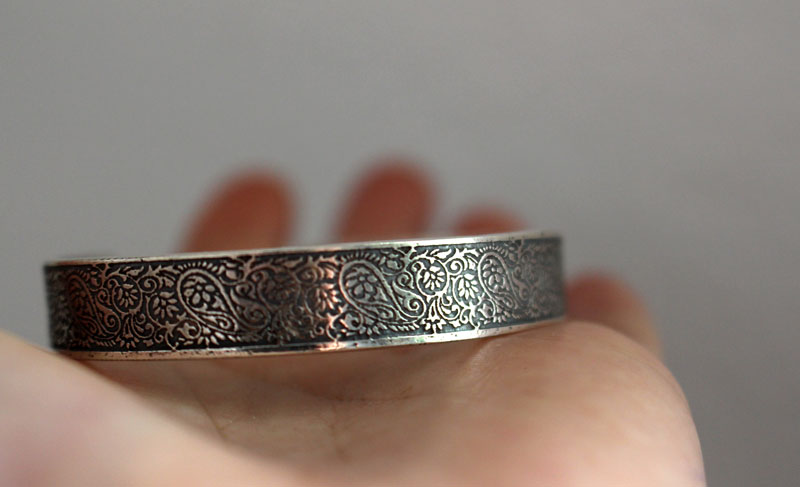 Oriental perfume, paisley bracelet in sterling silver