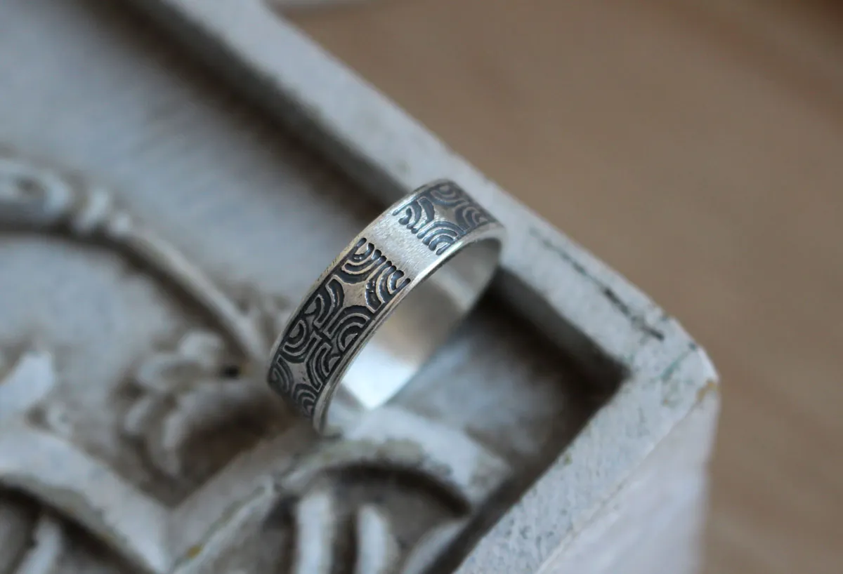 Peka’enana, Polynesian cross ring in sterling silver