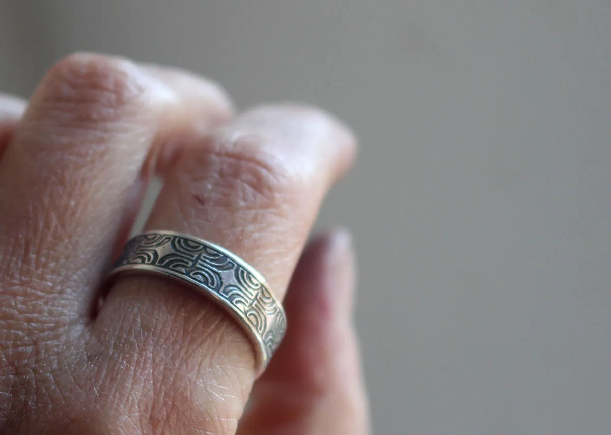Peka’enana, Polynesian cross ring in sterling silver