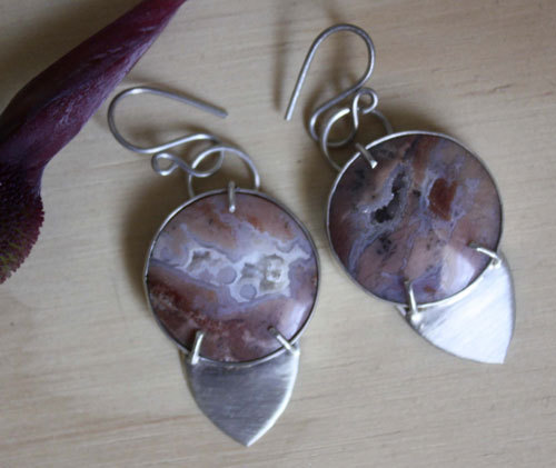 Perseverance, tenacity earrings in sterling silver and youngite