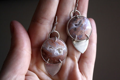 Perseverance, tenacity earrings in sterling silver and youngite