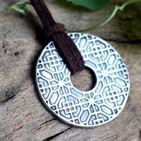 Poem of China, Chinese circle with floral geometry necklace in silver
