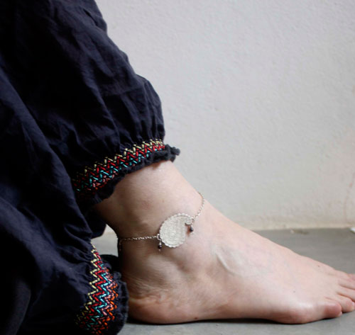 Poem of the earth, Cashmere drop anklet and bracelet in silver and garnet