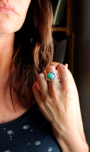 Pond nymph, waterlily leaf ring in silver and chrysoprase