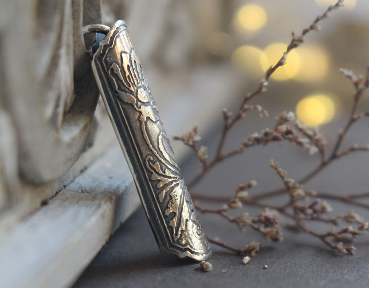 Poppy flower case, tubular botanical and aromatherapy pendant in silver