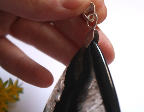 Prisma, vintage style pendant in silver and quartz