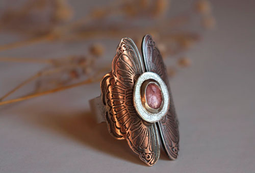 Psyche, loving butterflies ring in silver and pink sapphire
