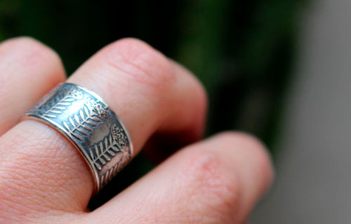 Queen Anne’s lace, umbel flower ring in sterling silver
