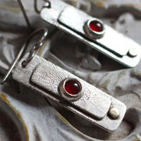 Red sun, Egyptian earrings in silver, gold and carnelian