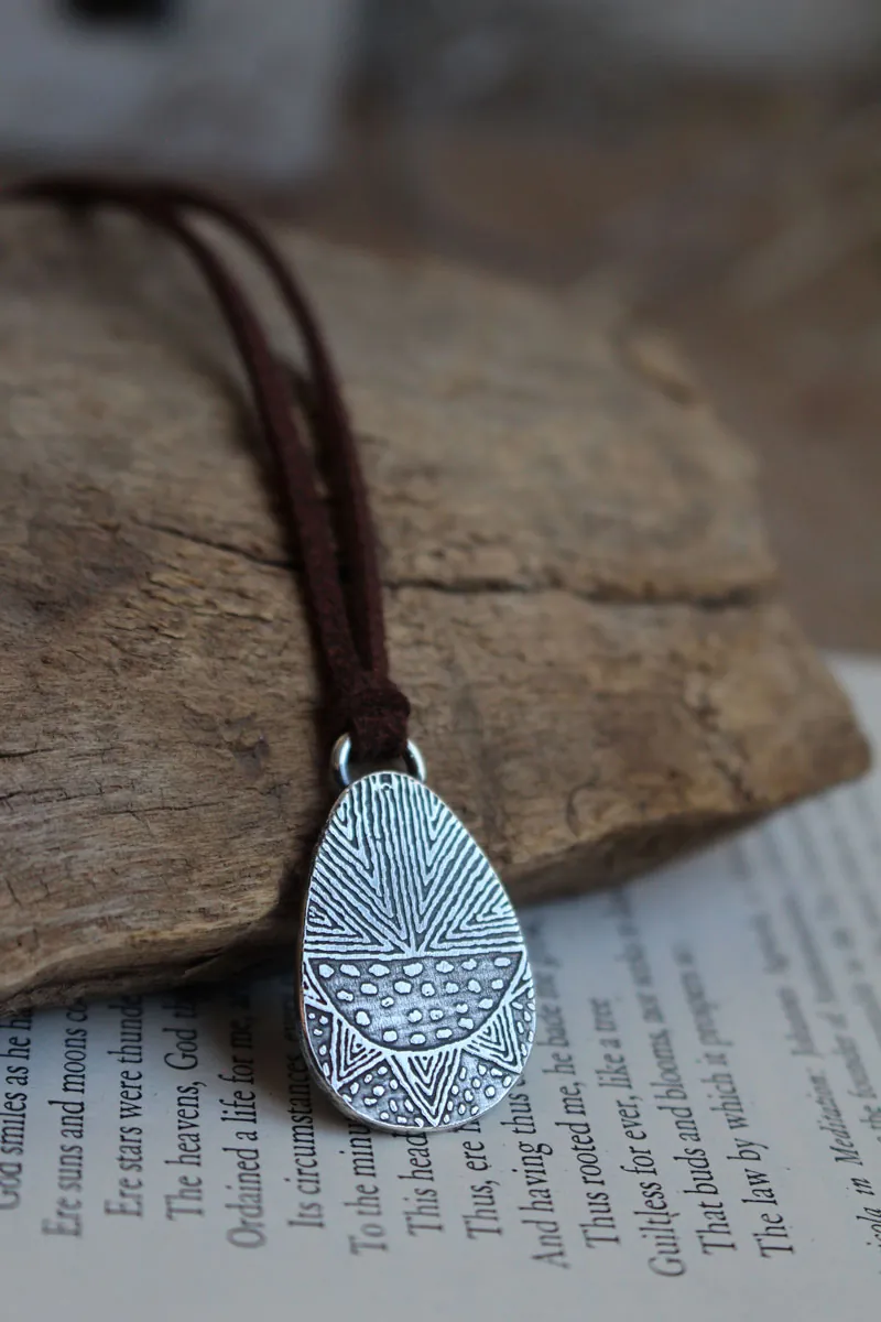 Riji, Aboriginal Australian necklace in silver