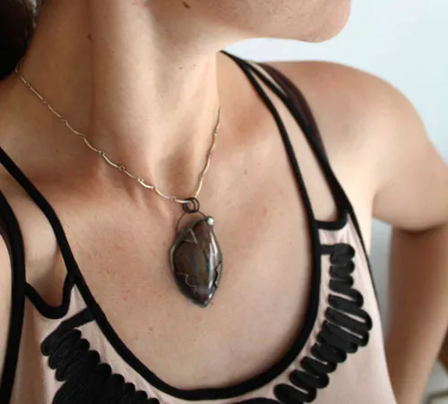 Rising tide, red seaweed pendant in silver and Maury Mountains agate