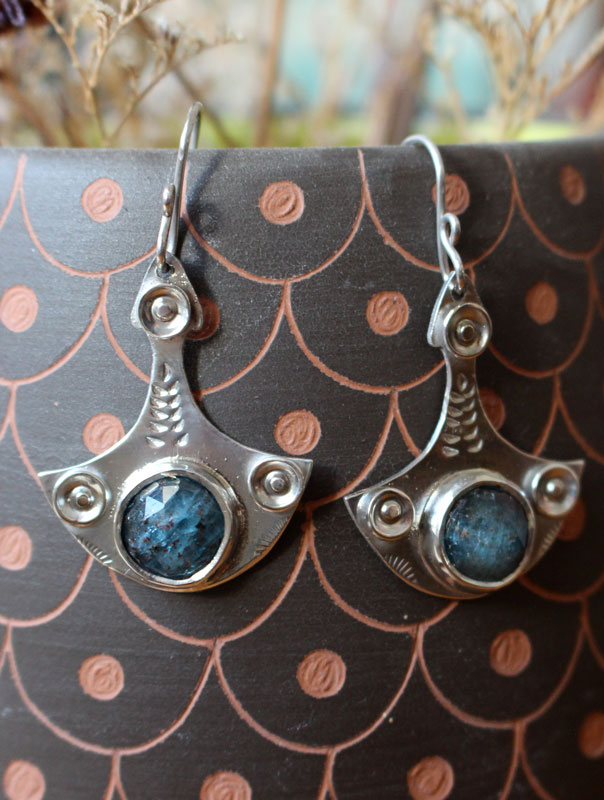 Re birth, renew earrings in sterling silver and kyanite