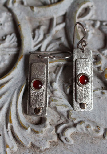 Red sun, geometric earrings in sterling silver and carnelian
