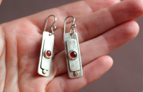 Red sun, geometric earrings in sterling silver and carnelian