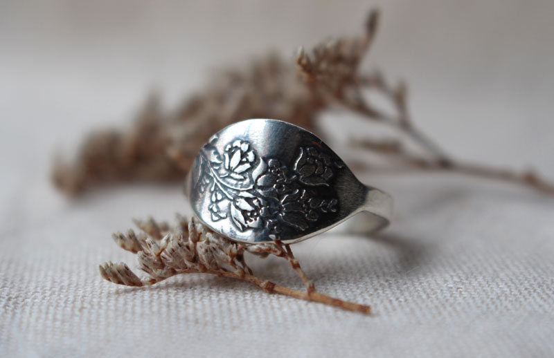 Rose garden, flower ring in sterling silver