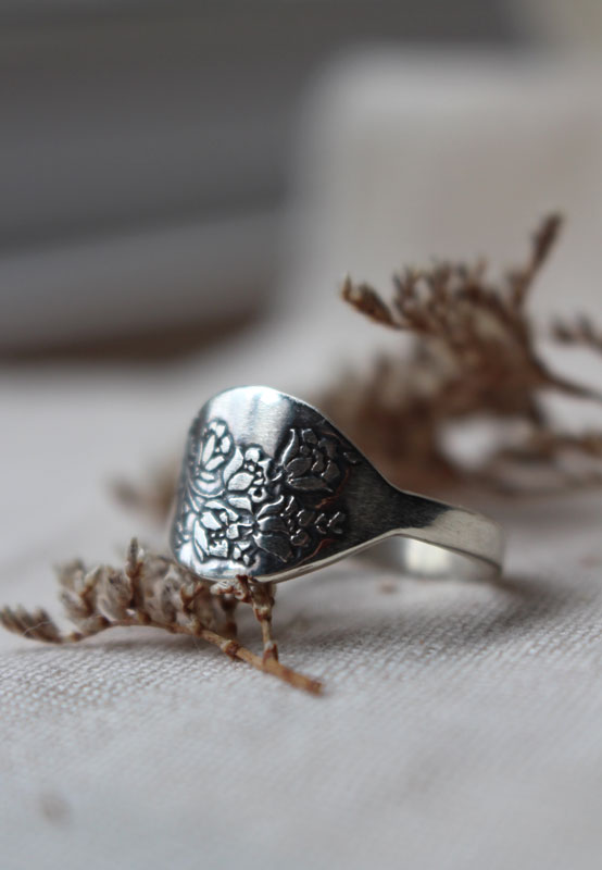 Rose garden, flower ring in sterling silver