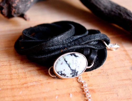 Sapheda, purity and strength bracelet in silver, leather, and dendritic agate