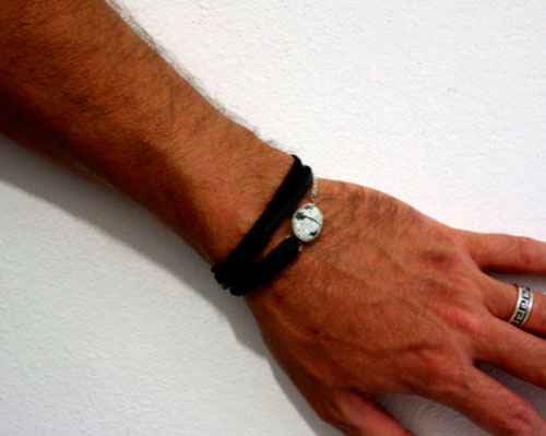 Sapheda, purity and strength bracelet in silver, leather, and dendritic agate