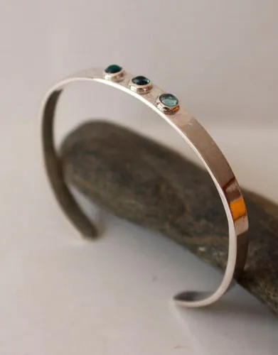 Sarah, freedom and spirituality bracelet in silver with blue zircon