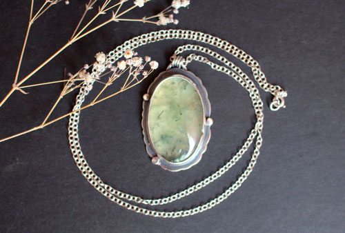 Seraphina, Baroque necklace in sterling silver and prehnite