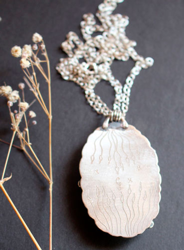 Seraphina, Baroque necklace in sterling silver and prehnite
