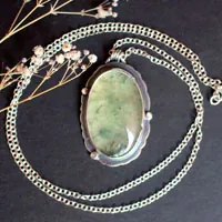 Seraphina, Baroque necklace in sterling silver and prehnite