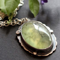 Serephina, Baroque long necklace in sterling silver and prehnite