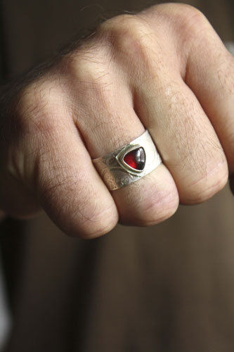 Sherlock Holmes, neo-Victorian steampunk gear ring in silver and garnet