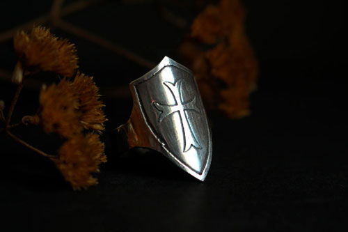 Shield, Medieval cross ring in sterling silver