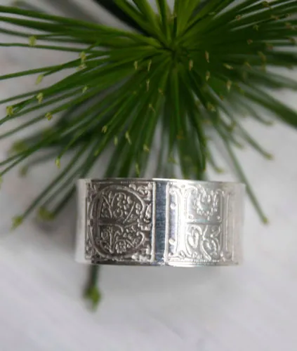 Sincere commitment, Medieval illuminated ring in sterling silver