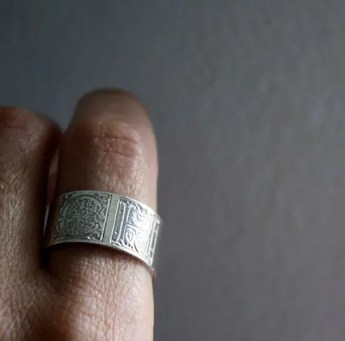 Sincere commitment, Medieval illuminated ring in sterling silver