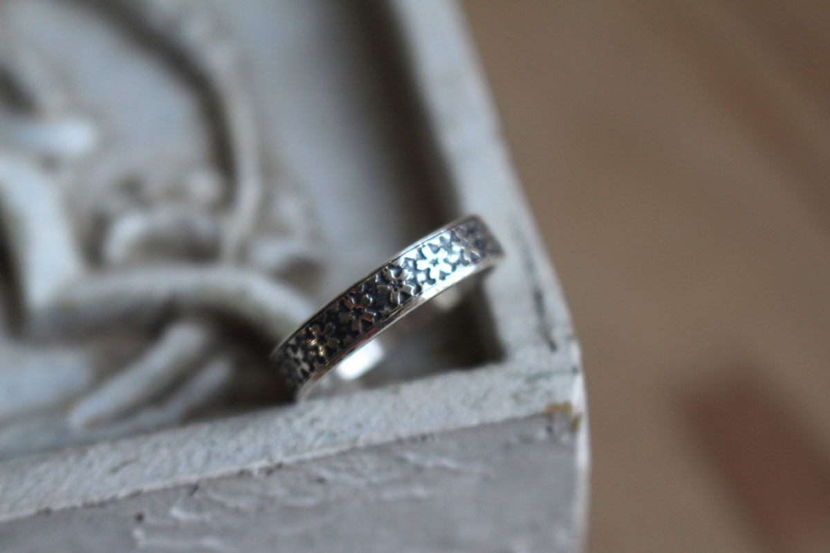 Small sakura flower, Japanese cherry blossom ring in silver