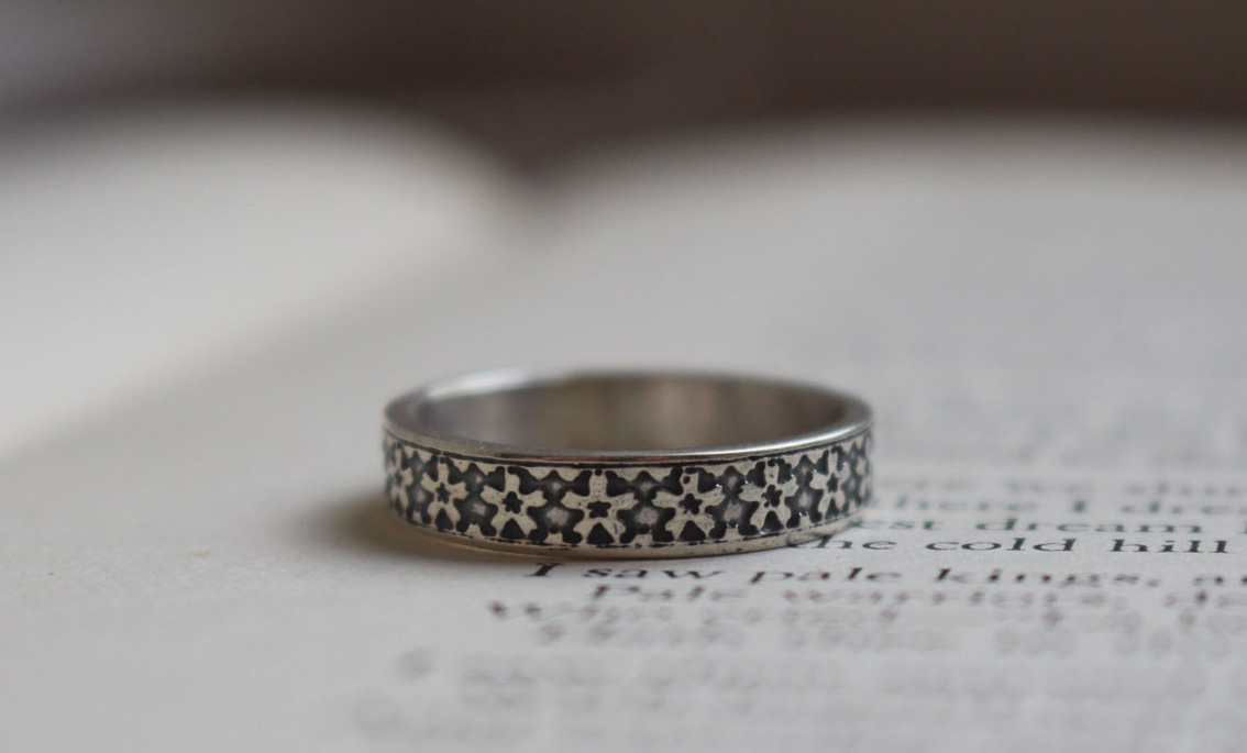 Small sakura flower, Japanese cherry blossom ring in silver