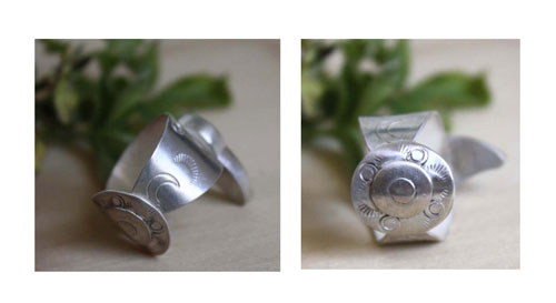 Snigill, infinity snail ring in sterling silver and rainbow obsidian