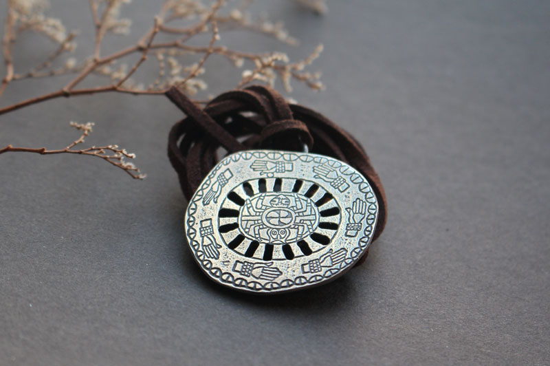 Spiro Mounds spider, Mississippi Native American necklace in silver