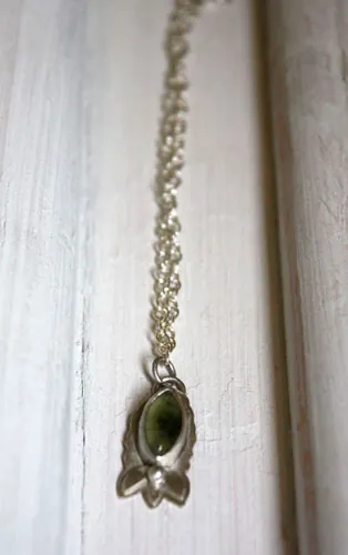 Spring flowers, botanical bracelet in sterling silver and prehnite
