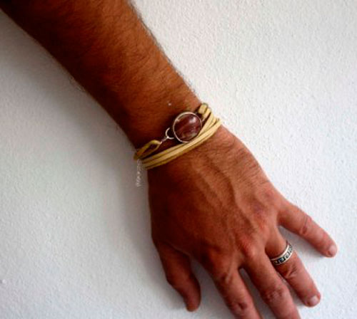 Shina, red sand bracelet in silver, leather and picture jasper