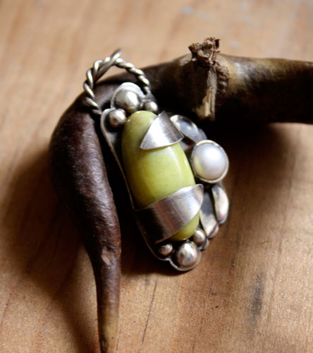 Shinju, spring awakening pendant in silver, pearl, and aventurine