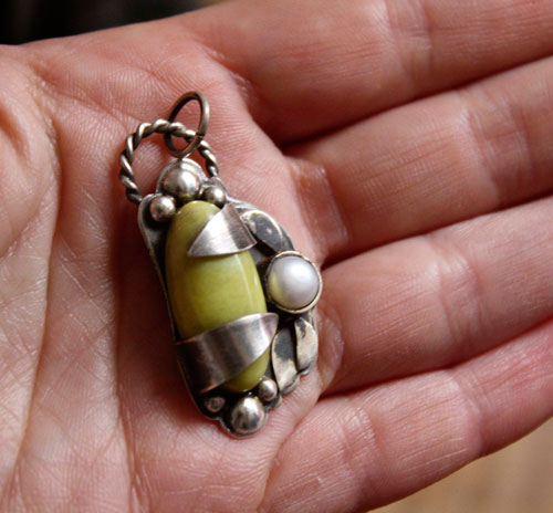 Shinju, spring awakening pendant in silver, pearl, and aventurine
