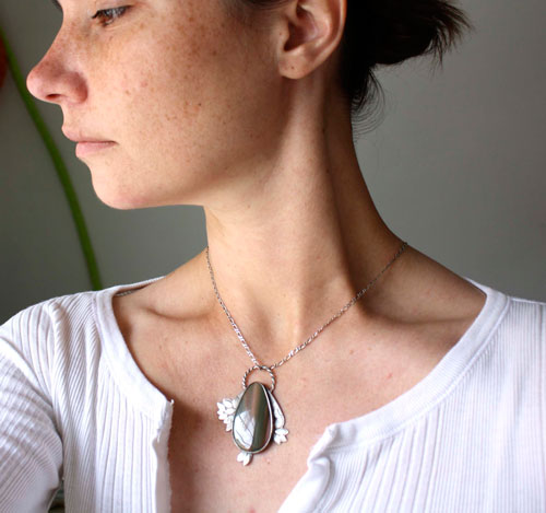 Sompaïna, mother earth’s rainbow pendant in silver and imperial jasper