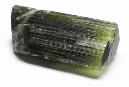 The history, benefits and virtues of green tourmaline